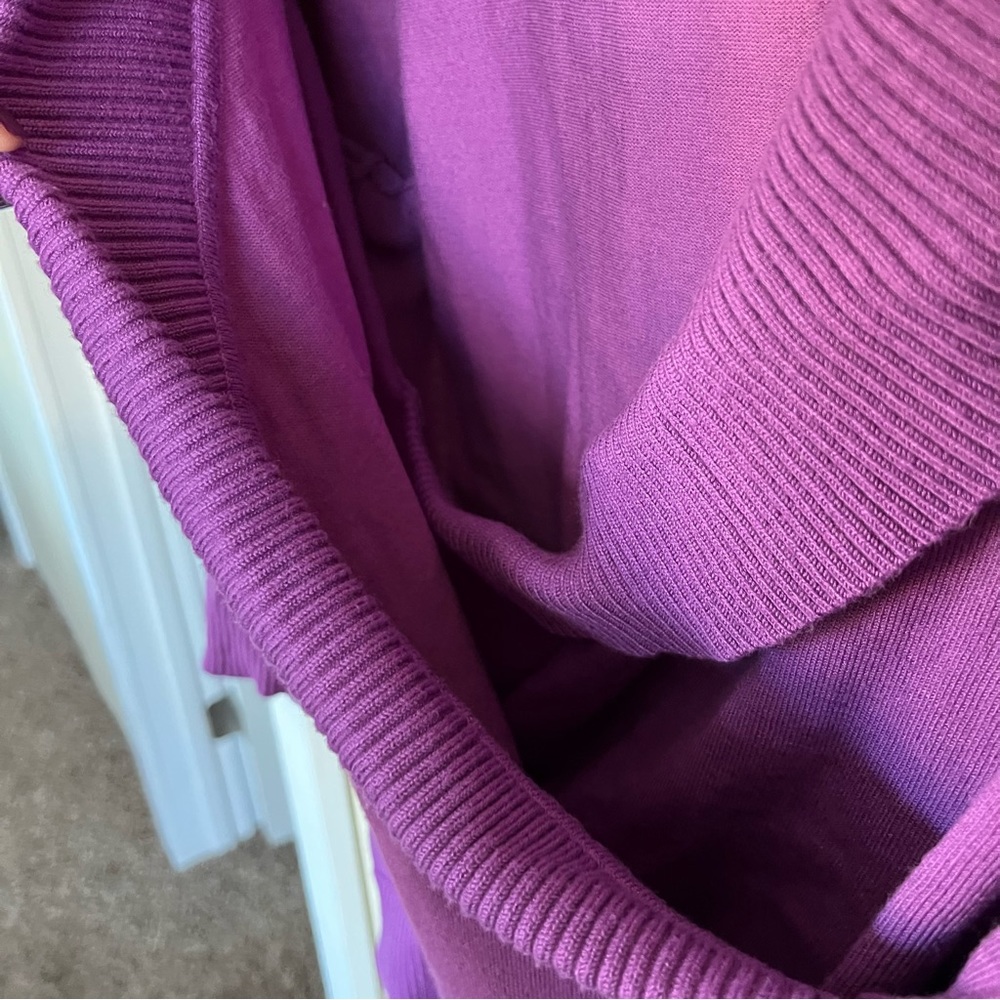 Purple sweater - Picture 3 of 5